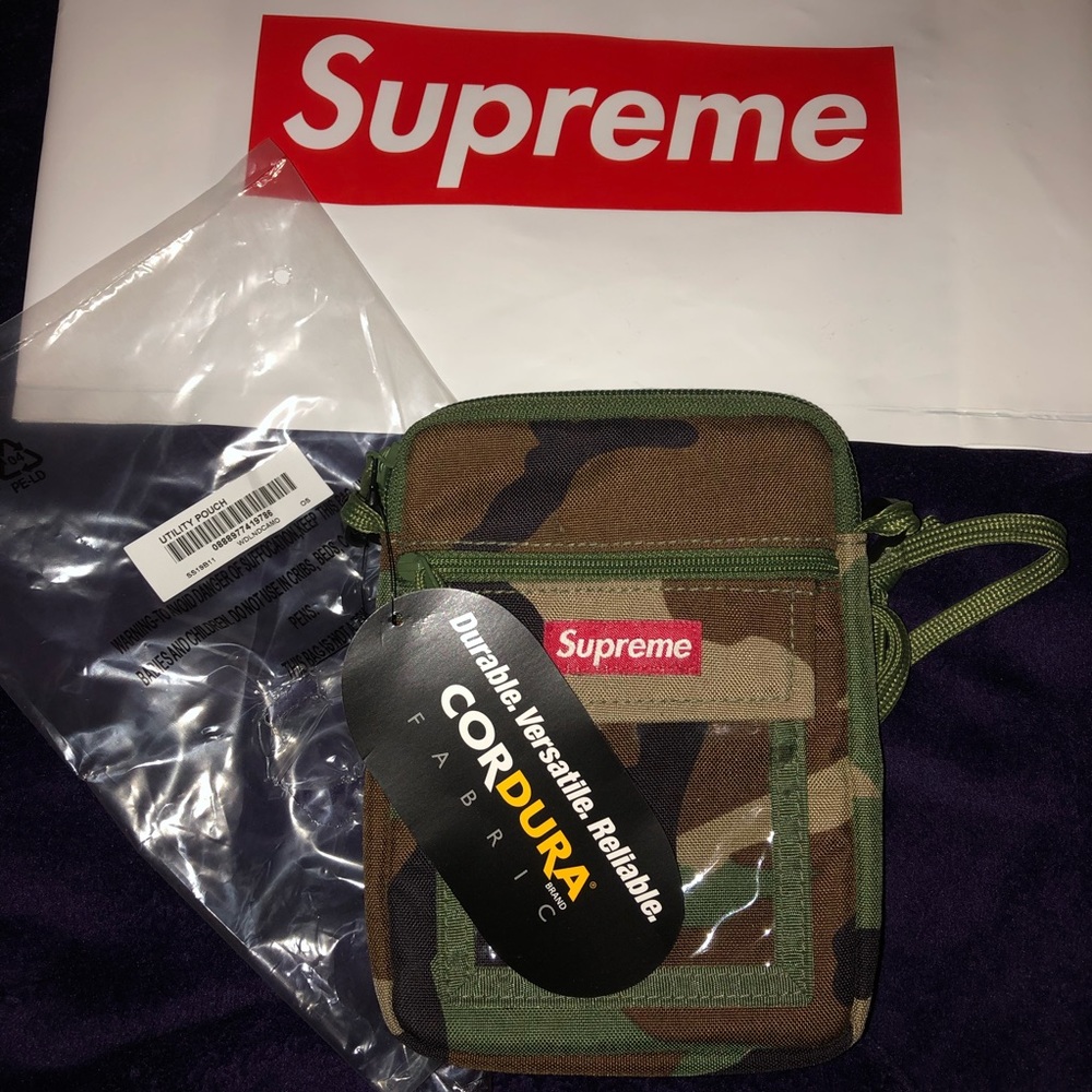 SS19 Supreme Camo Utility Pouch